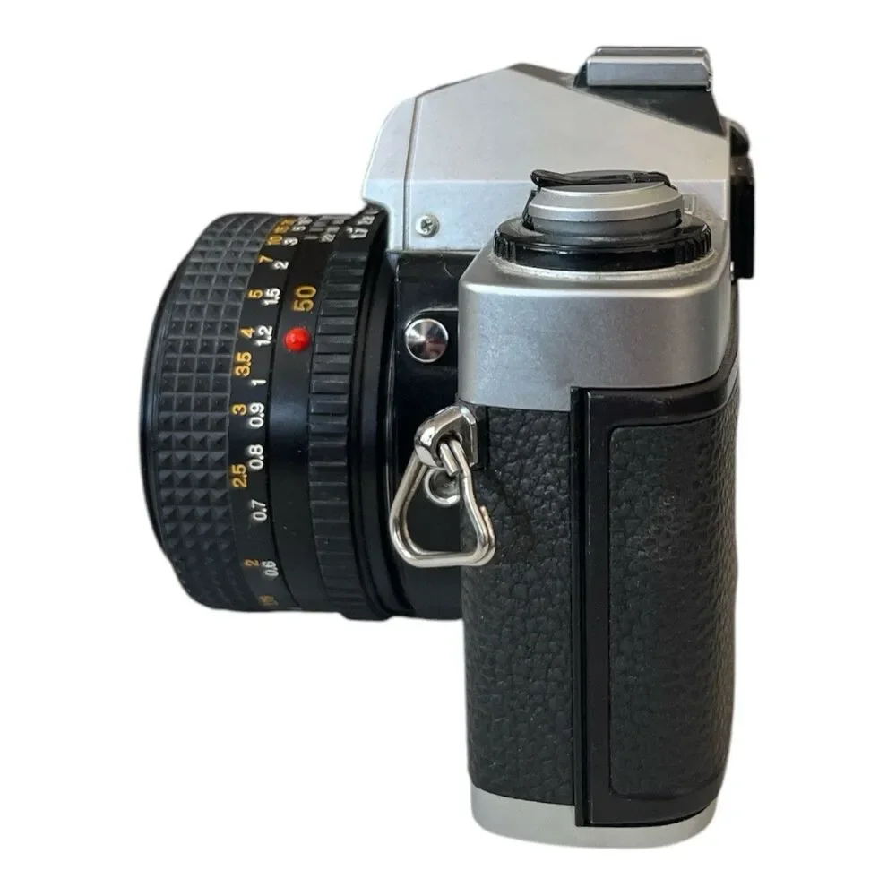 Minolta XG-A 35mm SLR Film Camera 50mm 1:1.7 Lens Untested PARTS ONLY